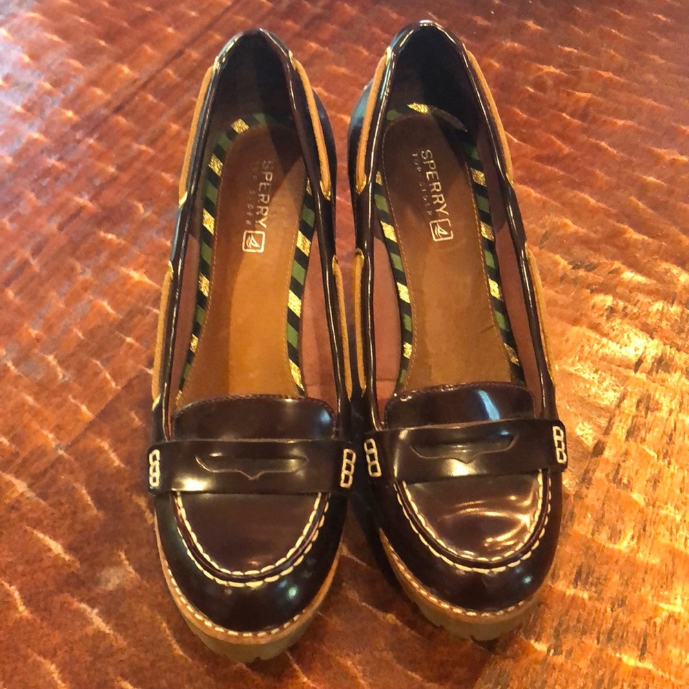 Sperry top slider heel